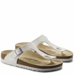 Birkenstock Gizeh Birko-Flor In White -Getoutside Shop b i birkenstock gizeh birko flor white 43733 3 1100x